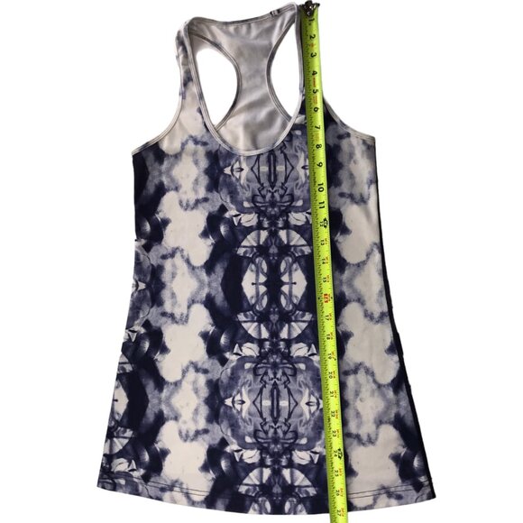Lululemon Cool Racerback Tank Top CRB White Blue Tie Dye Size Women's Medium - Picture 7 of 9